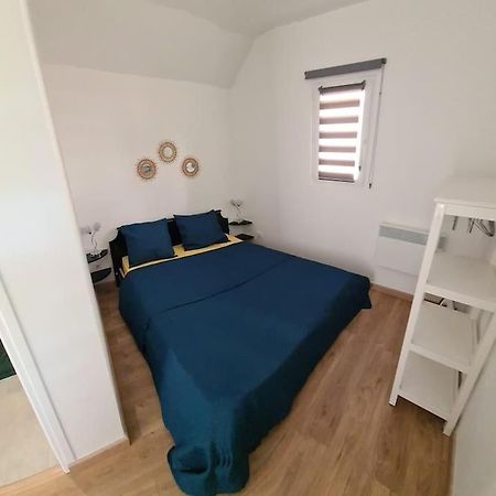 Petite Maison Cosy Dans Un Jardin. แอร์มองต์ ภายนอก รูปภาพ